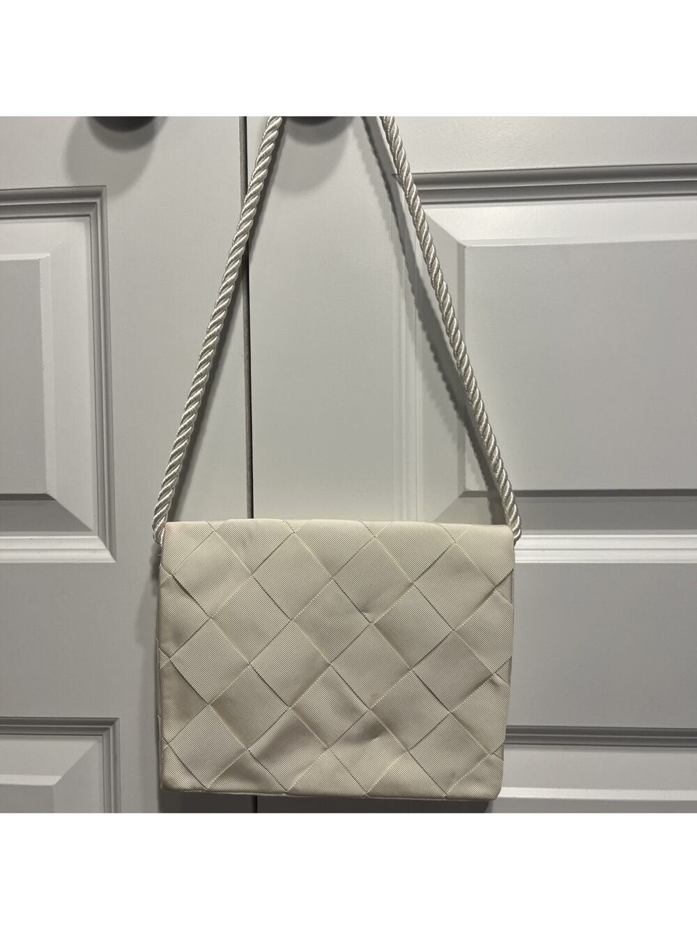 Vintage Mali Rome/Lake Forest Evening Bag Shoulder Purse Off White Ribbon